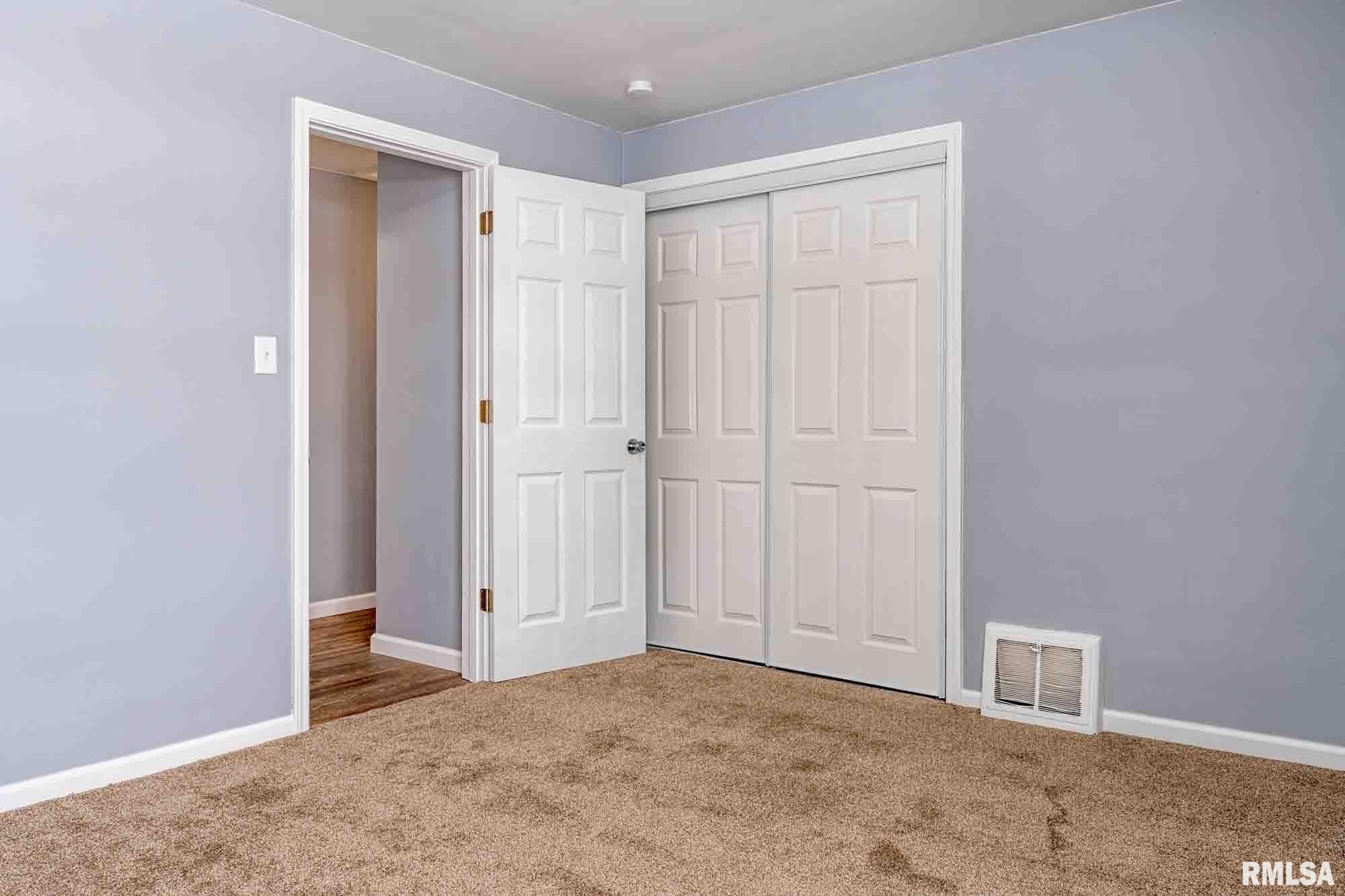 4230 North Wycliffe Road Peoria, IL 61614 - Photo 11 of 21 Gallery Image 11
