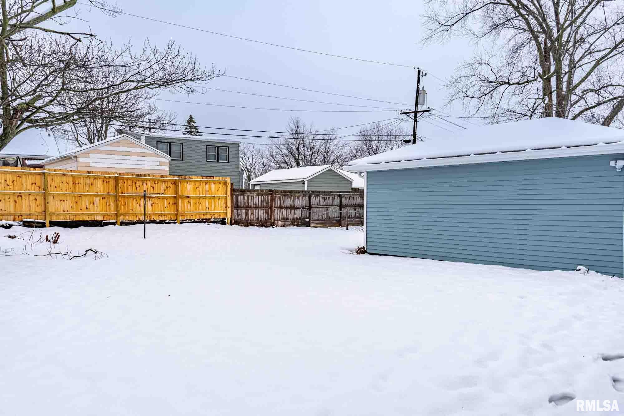 4230 North Wycliffe Road Peoria, IL 61614 - Photo 18 of 21 Gallery Image 18