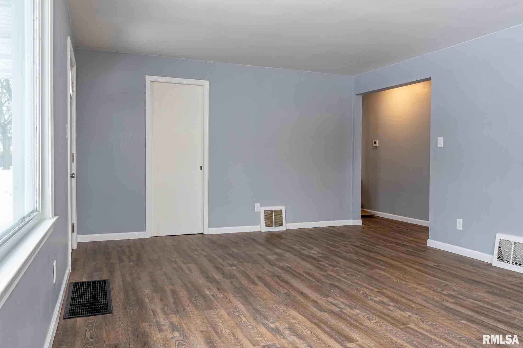 4230 North Wycliffe Road Peoria, IL 61614 - Photo 5 of 21 Gallery Image 5