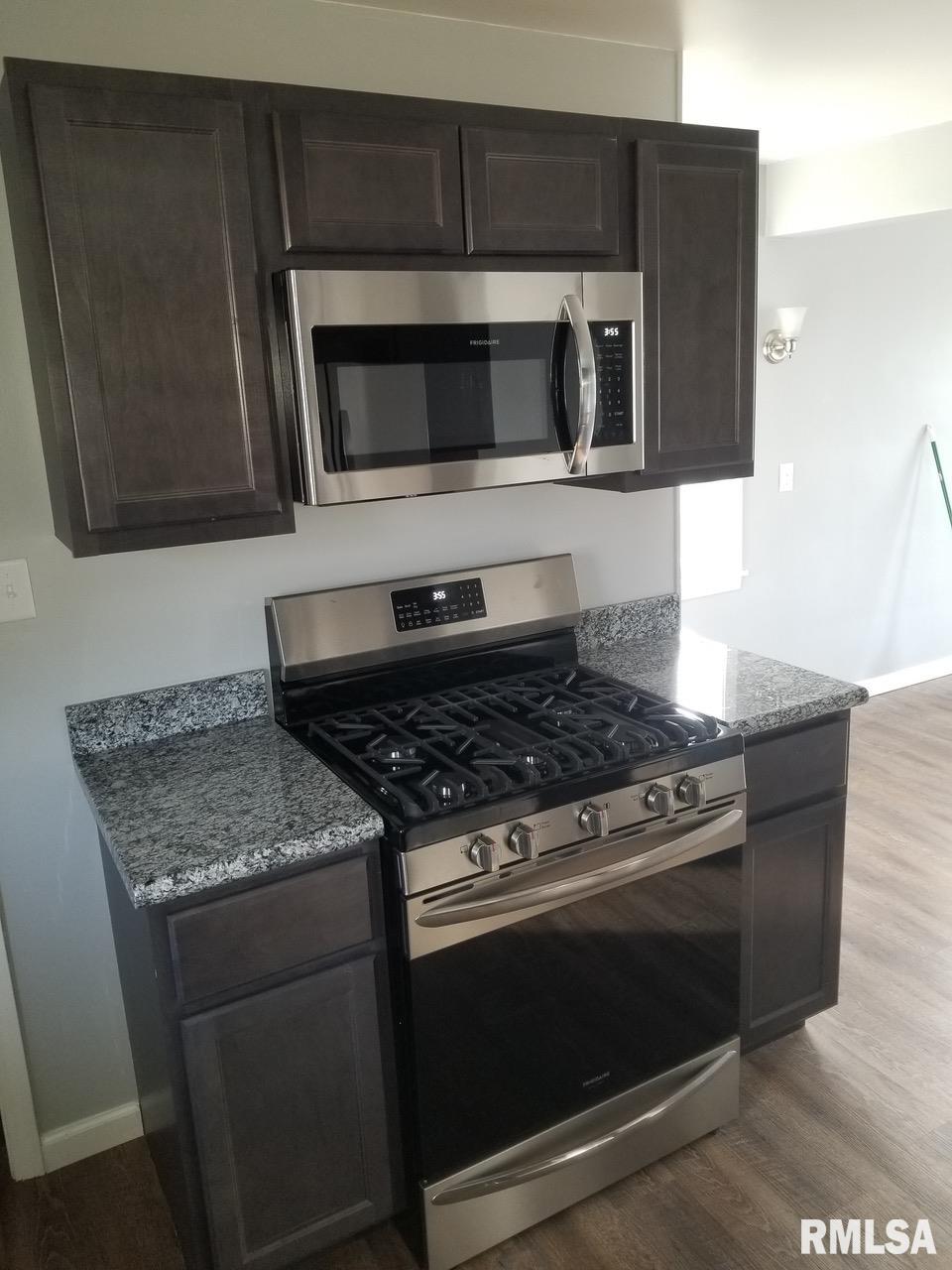 4230 North Wycliffe Road Peoria, IL 61614 - Photo 7 of 21 Gallery Image 7