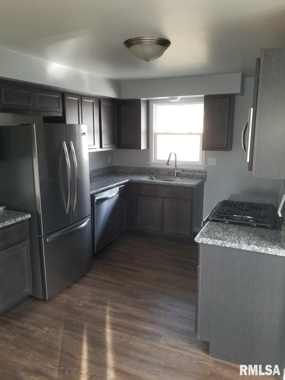 4230 North Wycliffe Road Peoria, IL 61614 - Photo 9 of 21 Gallery Image 9