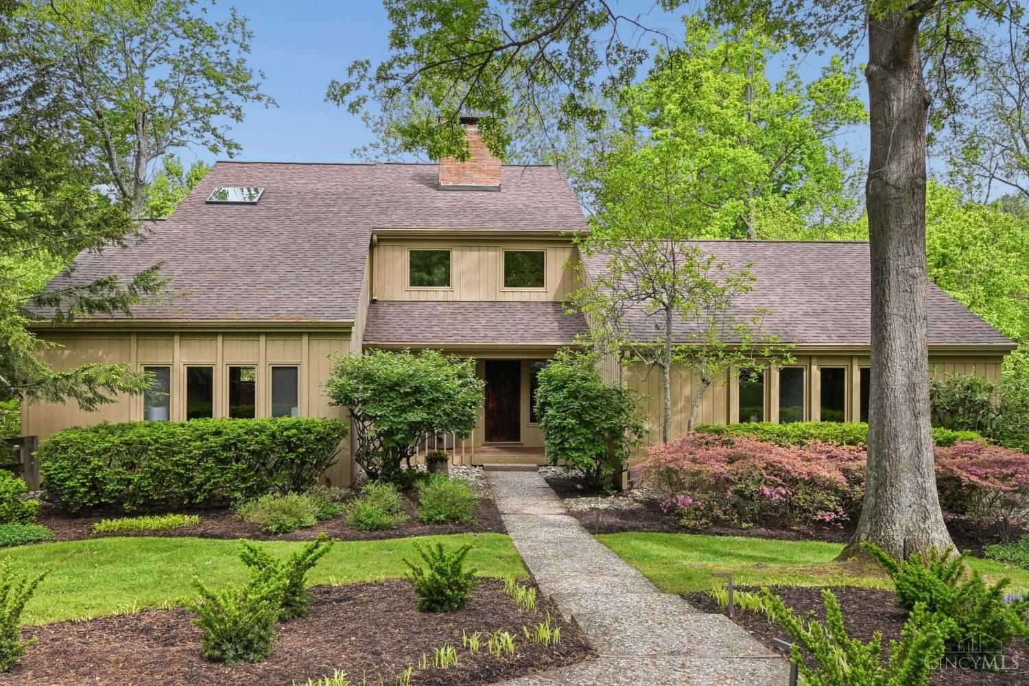 559 Asbury Road Cincinnati, OH 45255 - Photo 1 of 50 Anderson Township on 1+ acre & close to Coldstream Country Club, Minutes to highways, shopping, dining