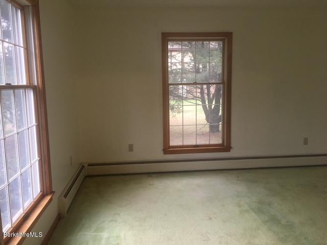 391 W Road Adams, MA 01220 - Photo 12 of 24 Dining Room
