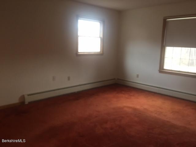 391 W Road Adams, MA 01220 - Photo 13 of 24 Living room