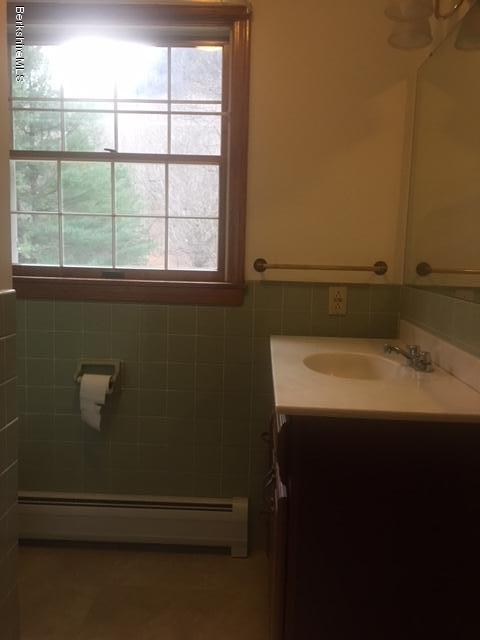 391 W Road Adams, MA 01220 - Photo 16 of 24 Master Bath