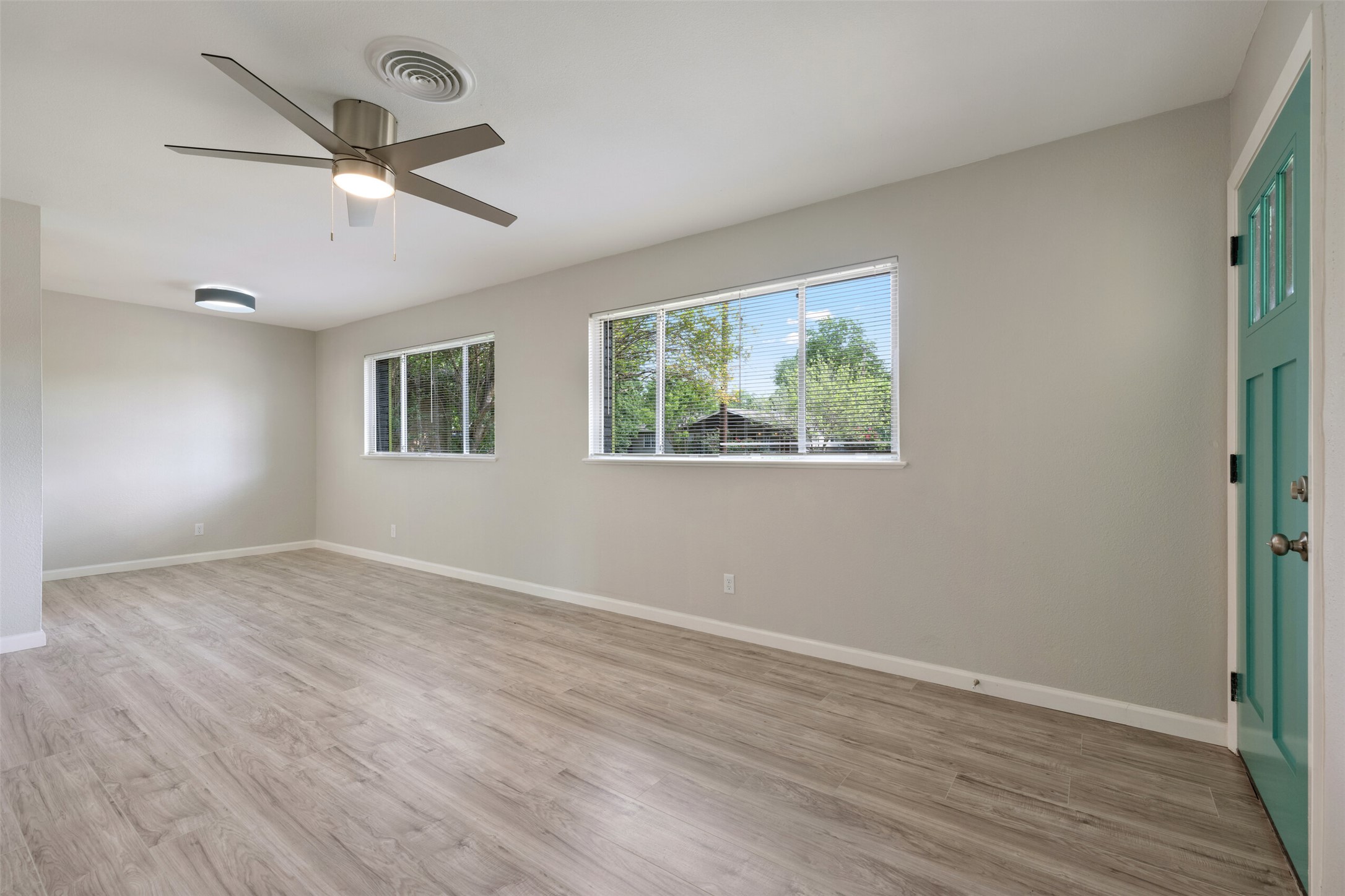 1513 Braes Ridge Drive, Unit B Austin, TX 78723 - Photo 5 of 21