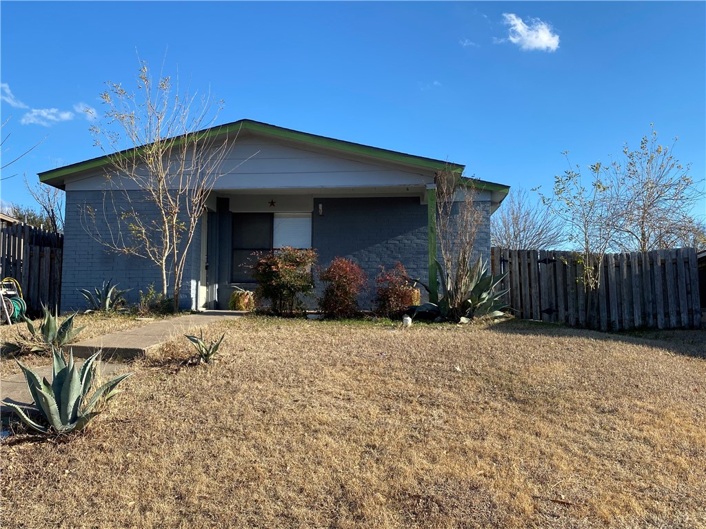5801 Alsace Trail Austin, TX 78724 - Photo 1 of 1