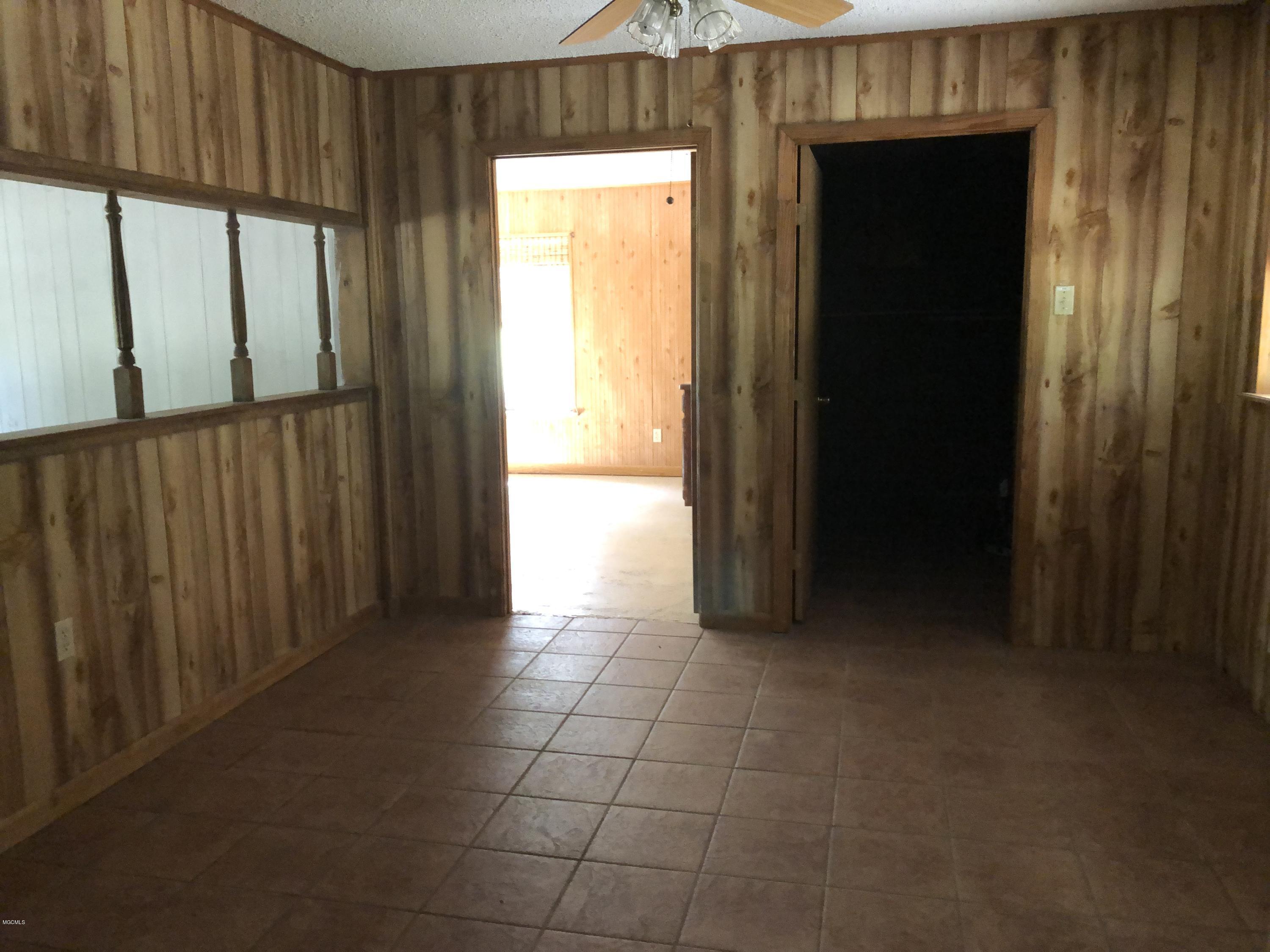 28 Madison Road East Wiggins, MS 39577 - Photo 15 of 18 IMG_9097