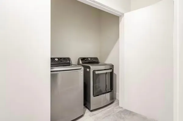 $2,300 | 10211 Las Nubes Avenue, Houston, TX 77075