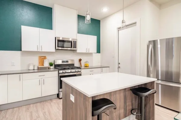 $2,300 | 10211 Las Nubes Avenue, Houston, TX 77075