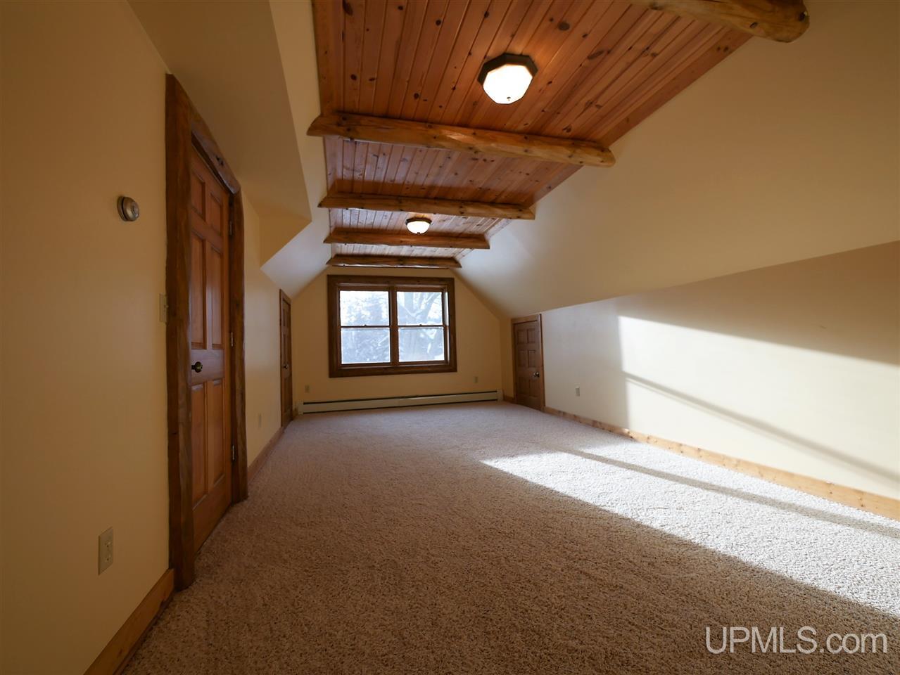 21145 Rivendell Trail Houghton, MI 49931 - Photo 20 of 36