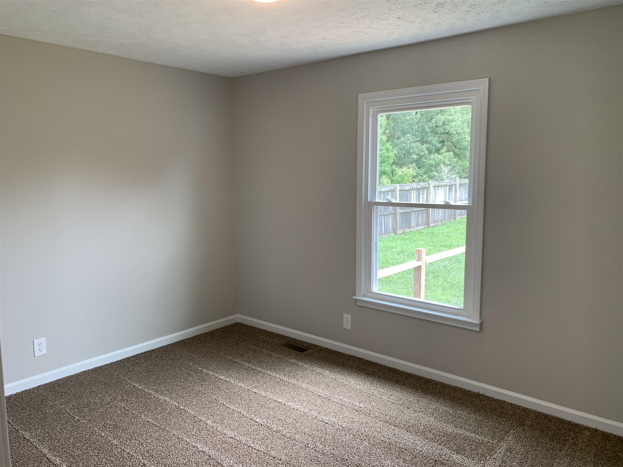 426 Jordan Road Clarksville, TN 37042 - Photo 15 of 22 Gallery Image 15