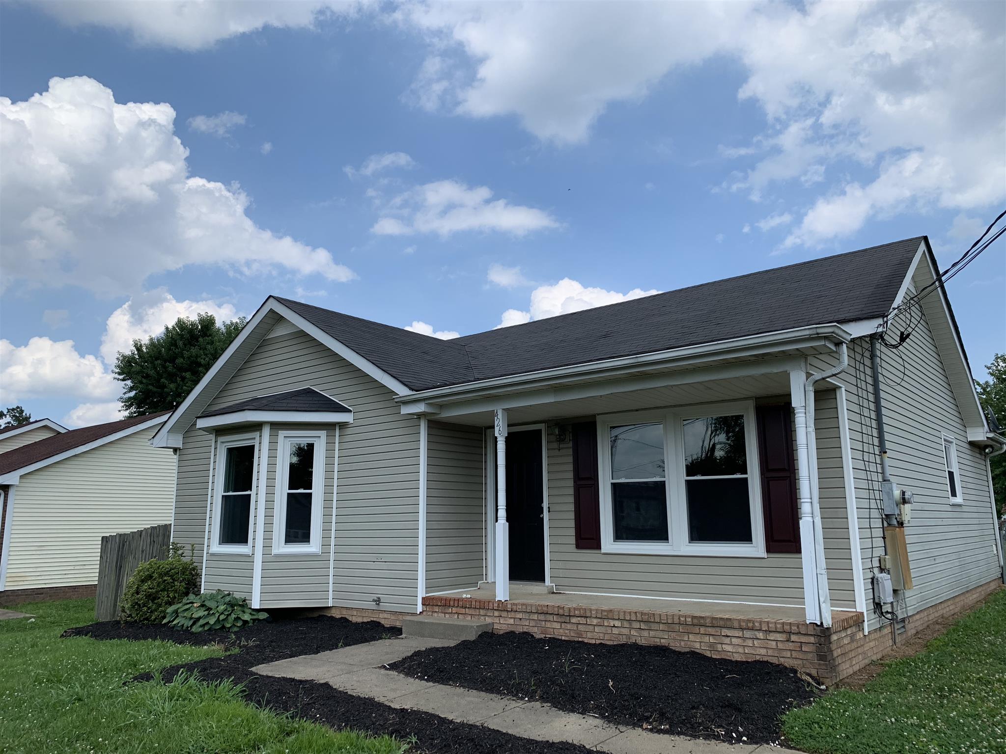 426 Jordan Road Clarksville, TN 37042 - Photo 2 of 22 Gallery Image 2