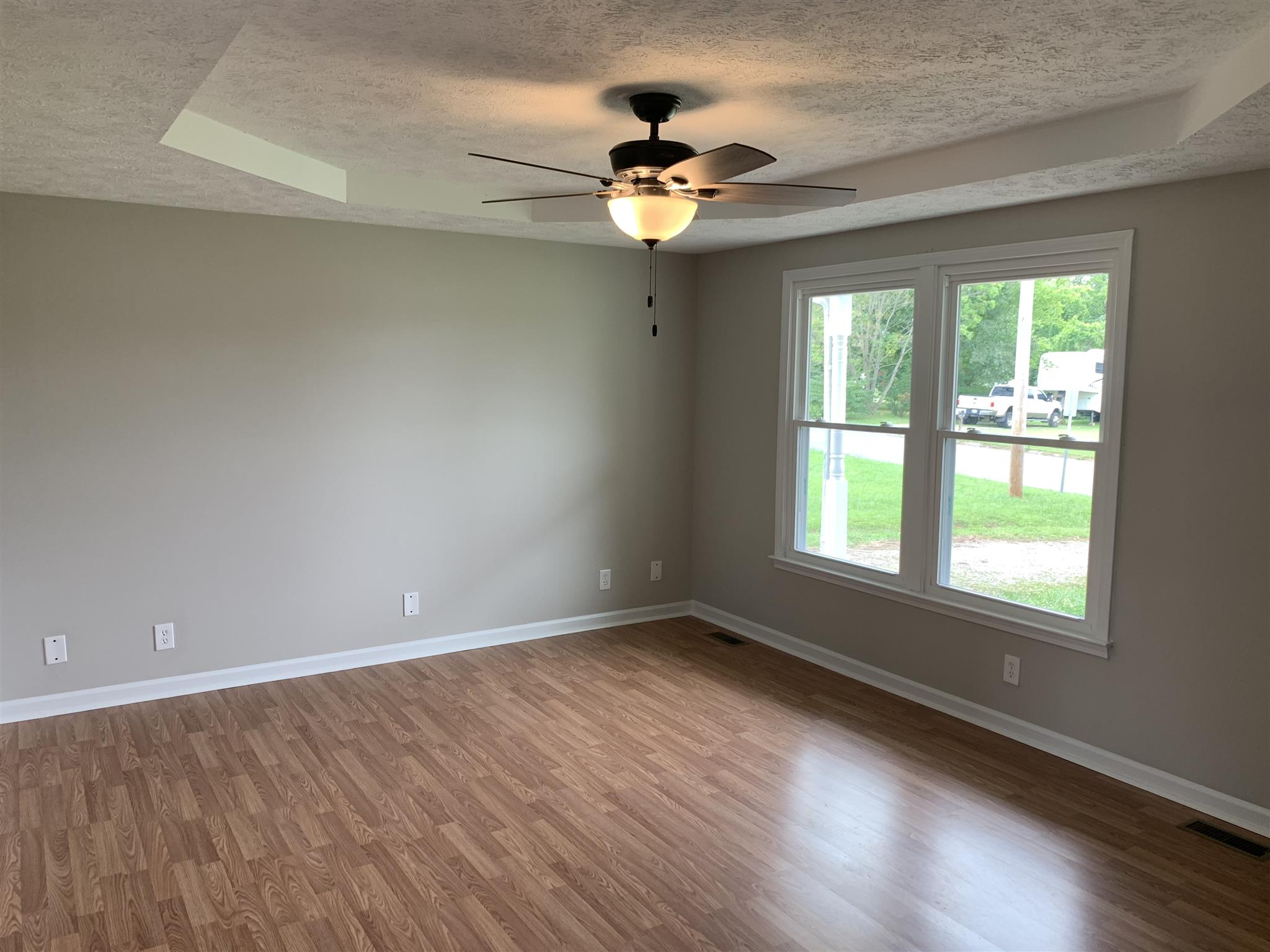 426 Jordan Road Clarksville, TN 37042 - Photo 5 of 22 Gallery Image 5