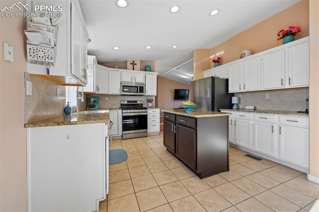 1306 Buffalo Run Road Calhan, CO 80808 - Photo 6 of 40