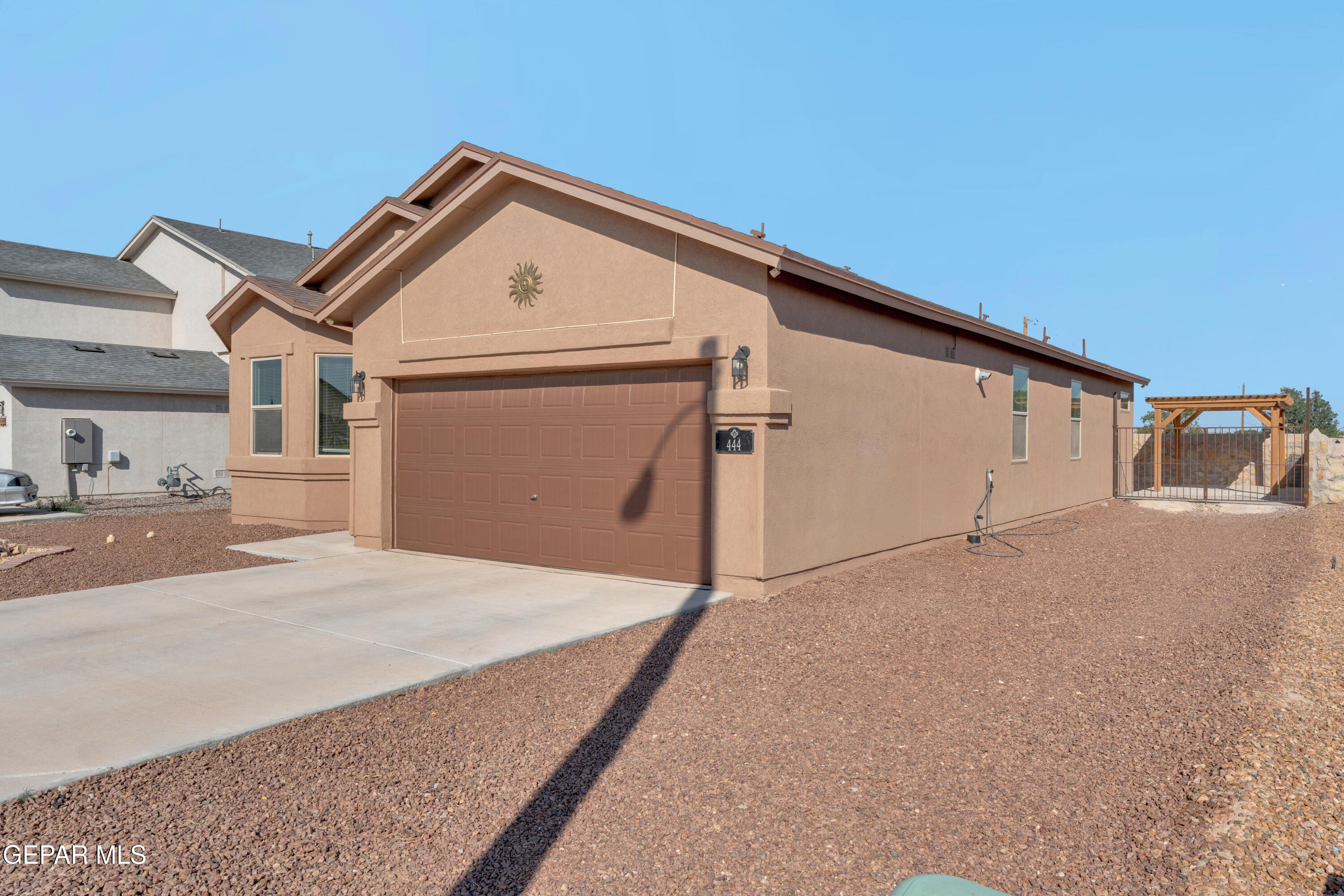 444 Sun Temple Socorro, TX 79927 - Photo 2 of 35 1 (1)