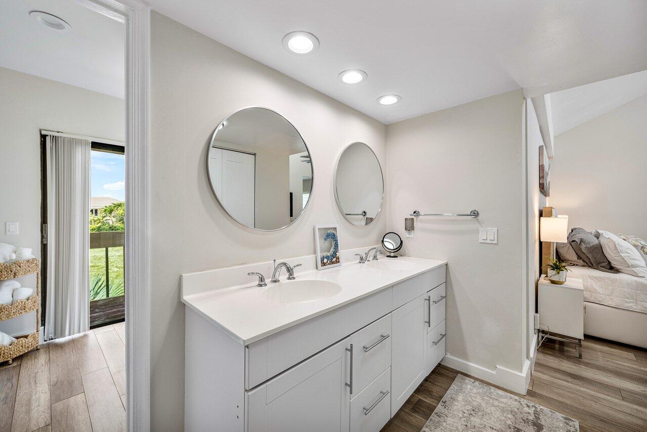 6078 Glendale Drive Boca Raton, FL 33433 - Photo 24 of 53 Bathroom