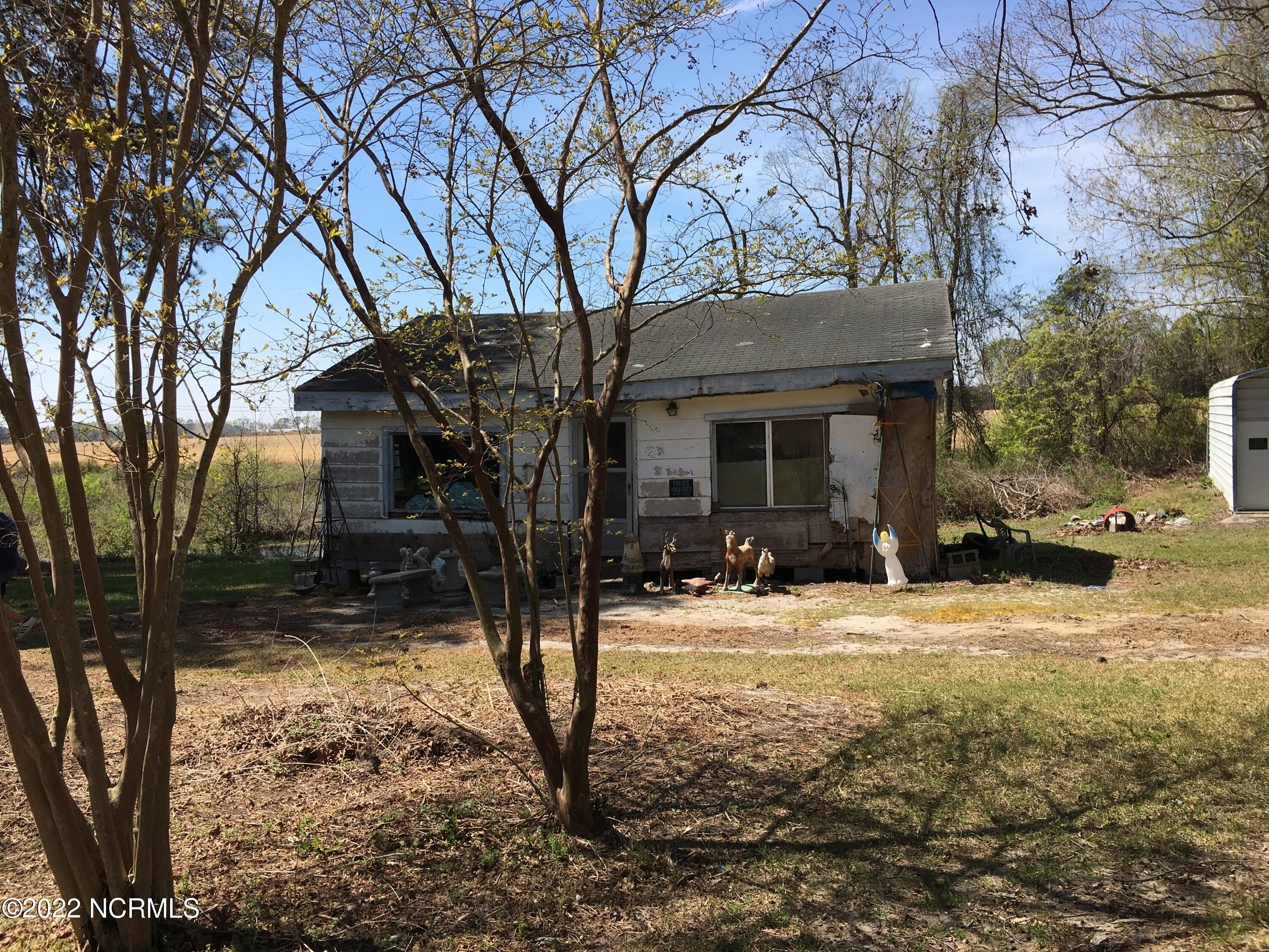 6651 Pine Ridge Road Faison, NC 28341 - Photo 19 of 19 Old storage building 29x30