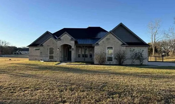 $366,000 | 103 Maudy Ln. Lane, Springtown, TX 76082