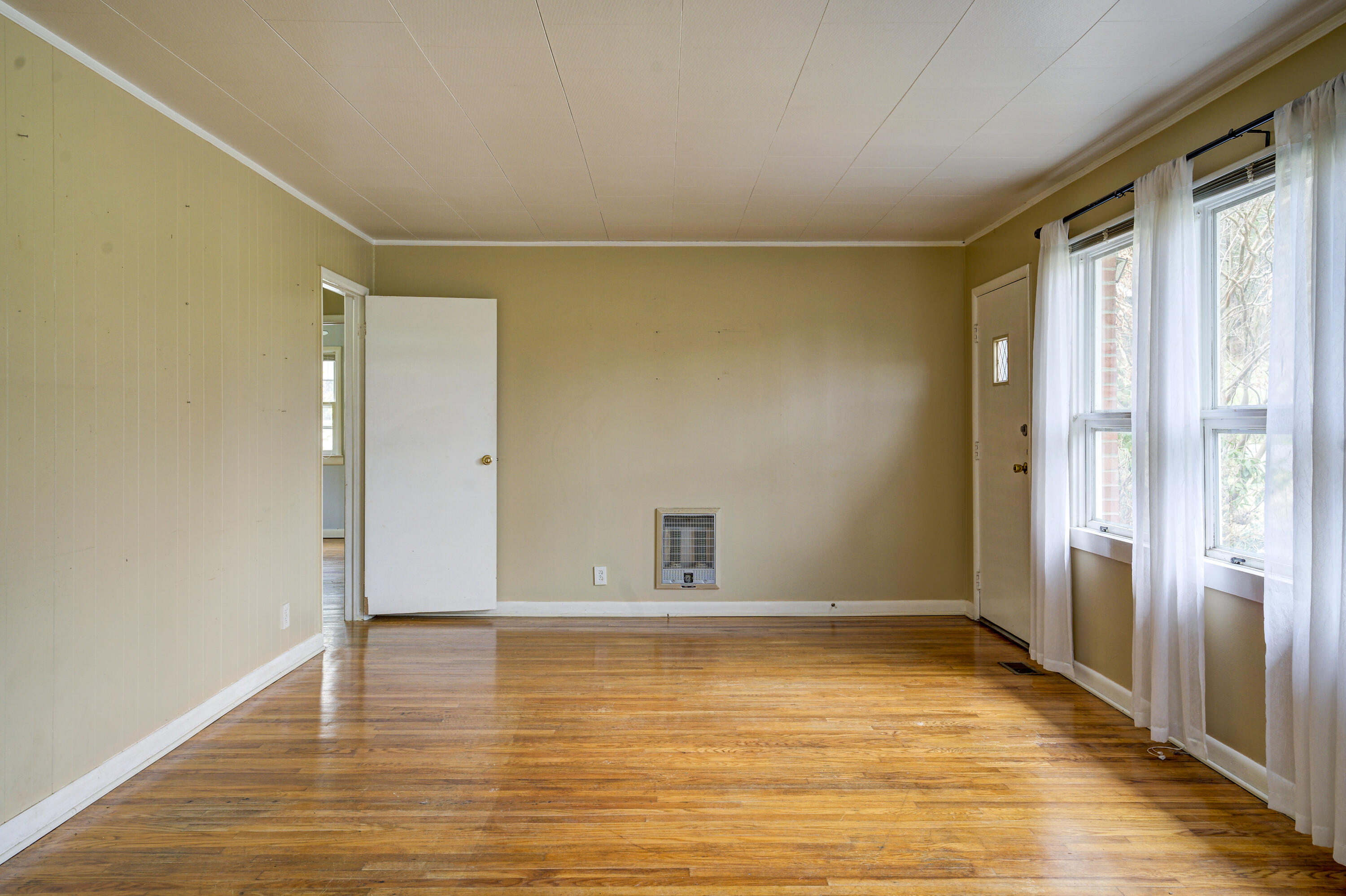 123 Joe Carr Road Johnson City, TN 37601 - Photo 2 of 40 JoeCarr--1