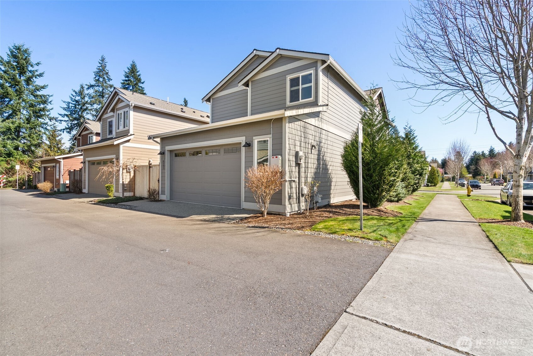 6241 Patio Street Southwest Tumwater, WA 98512 - Photo 3 of 40