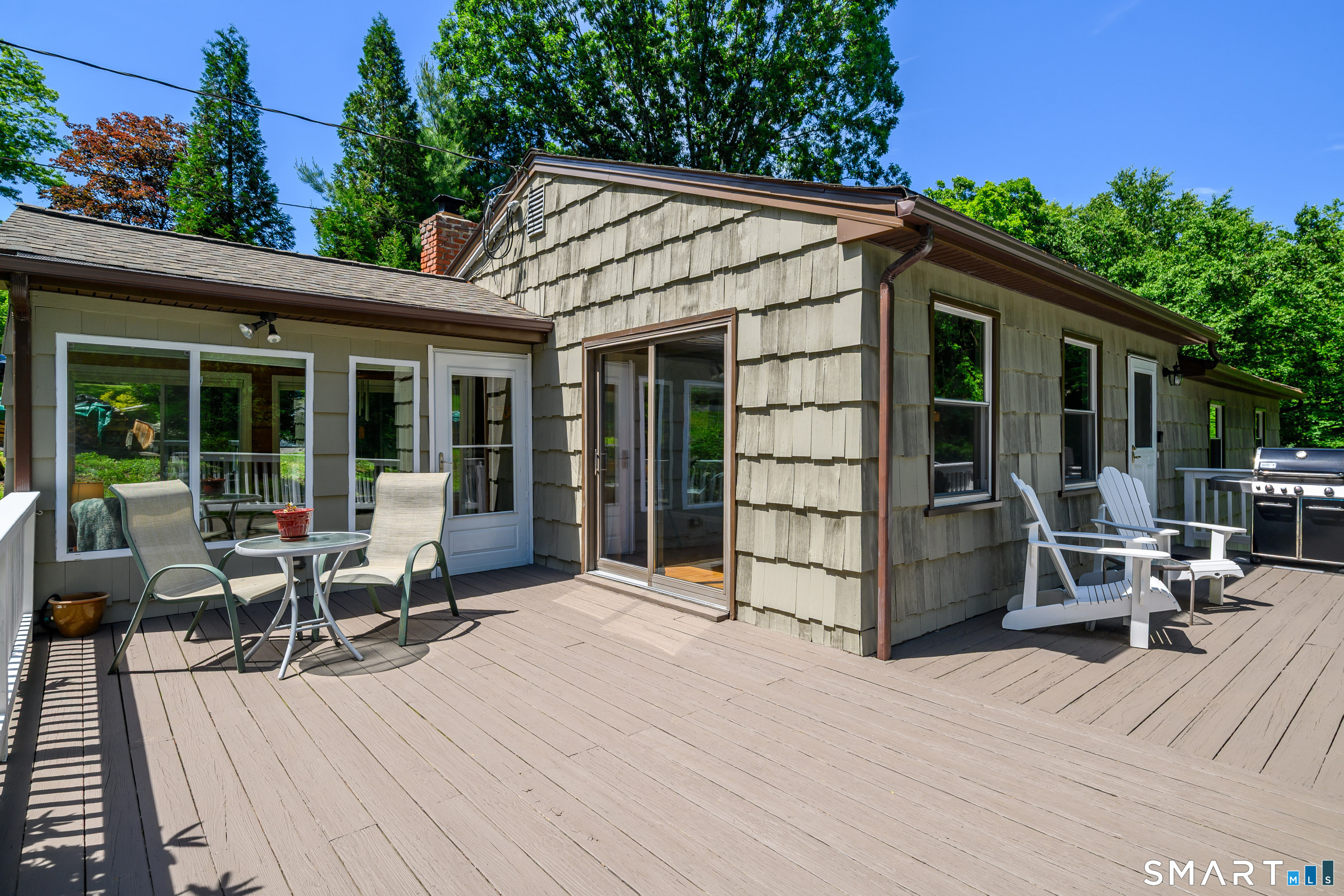 34 Dick Finn Road New Fairfield, CT 06812 - Photo 5 of 40