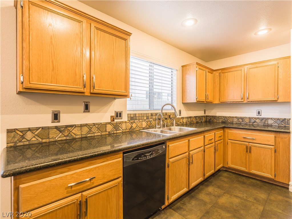 2364 Ramsgate Drive Henderson, NV 89074 - Photo 16 of 49