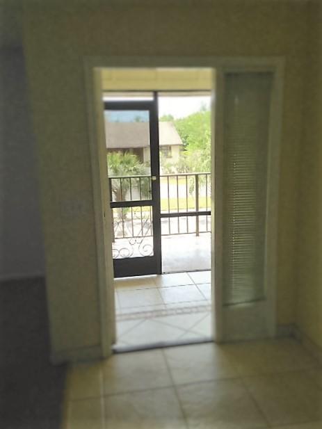 201 Southwest 1st Street, Unit 90 Boca Raton, FL 33432 - Photo 4 of 11 -