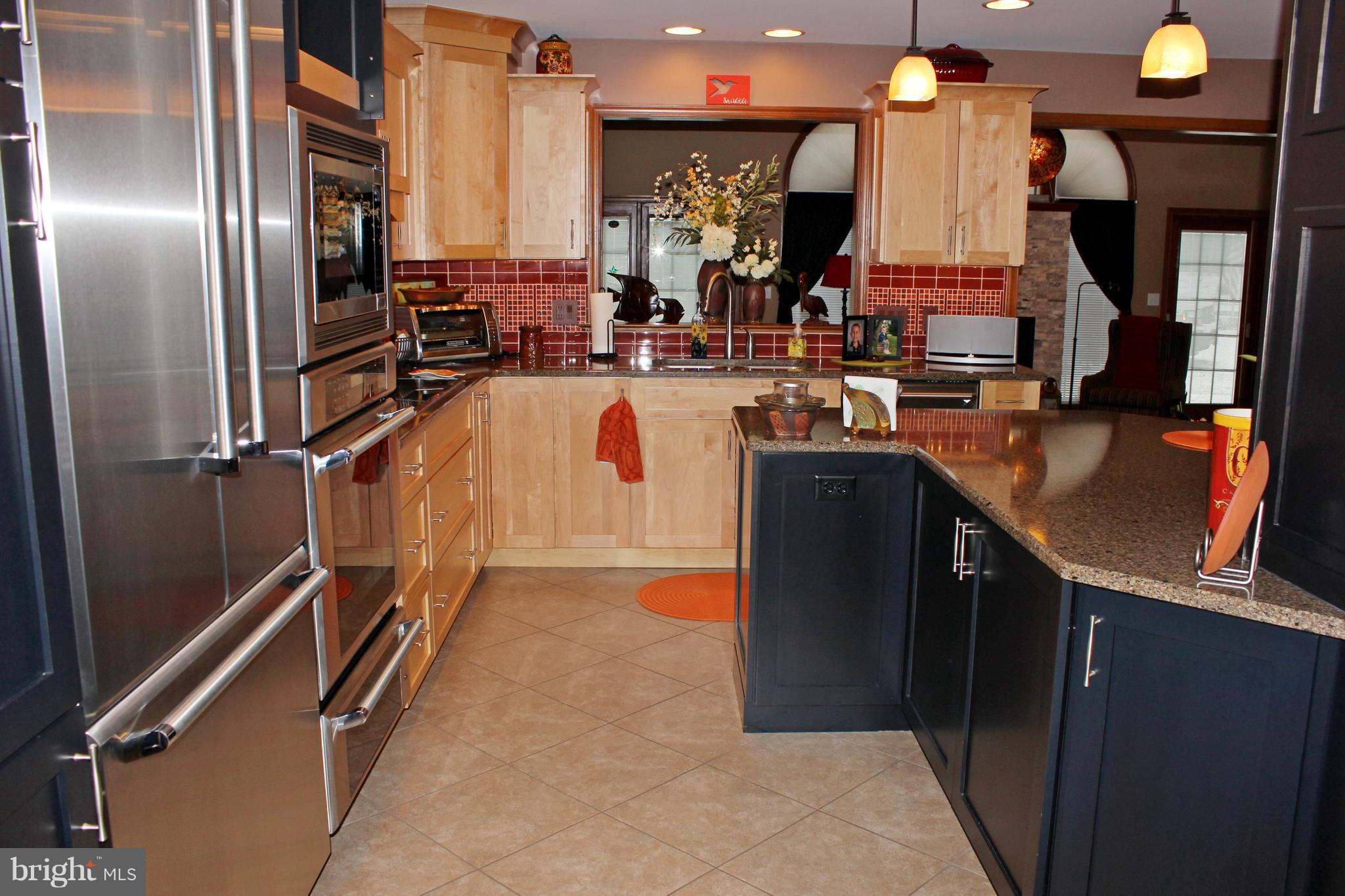 669 Laurel Avenue Lititz, PA 17543 - Photo 8 of 51