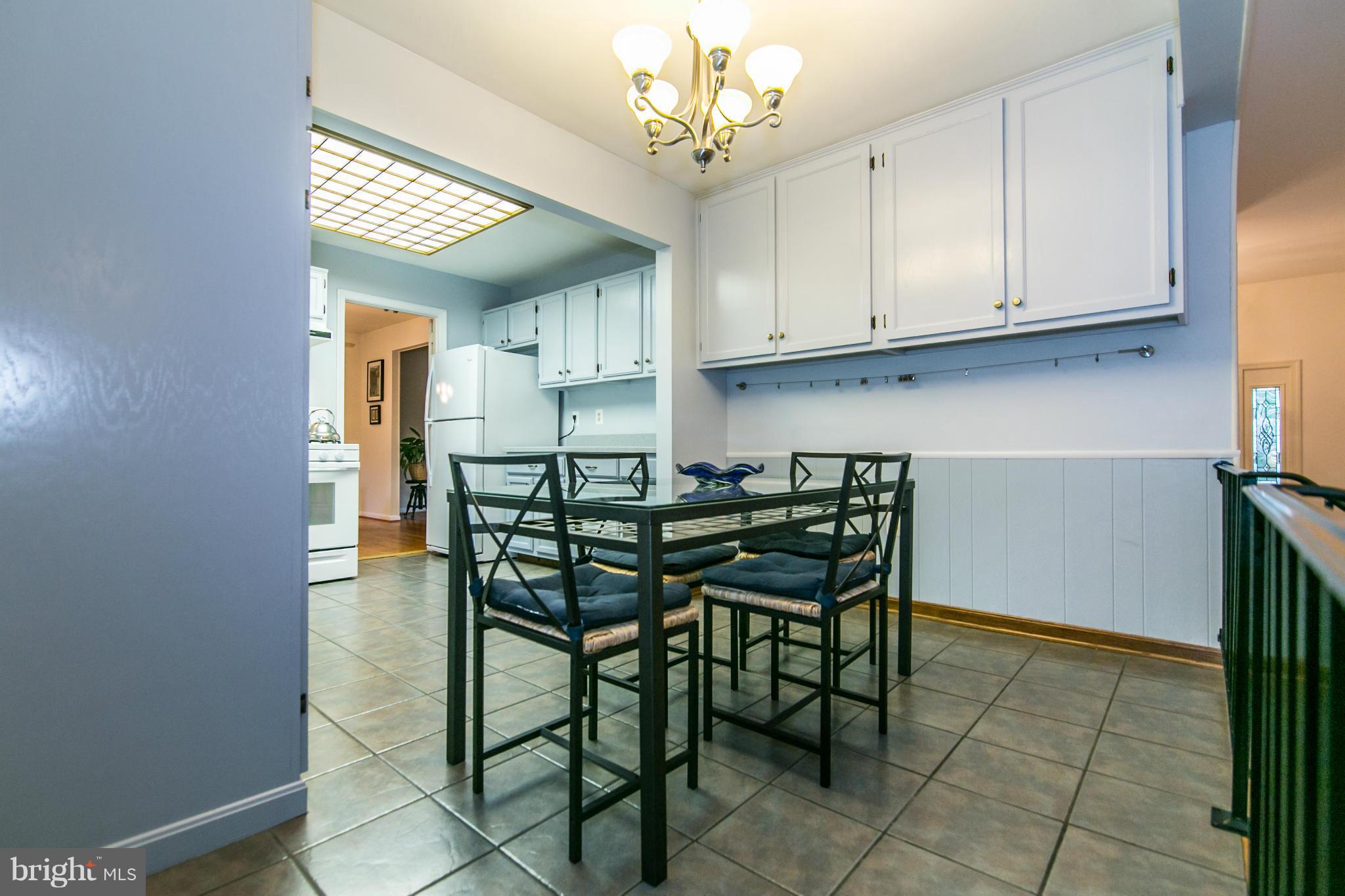 8000 West Point Drive Springfield, VA 22153 - Photo 14 of 30 Large Eat In Kitchen