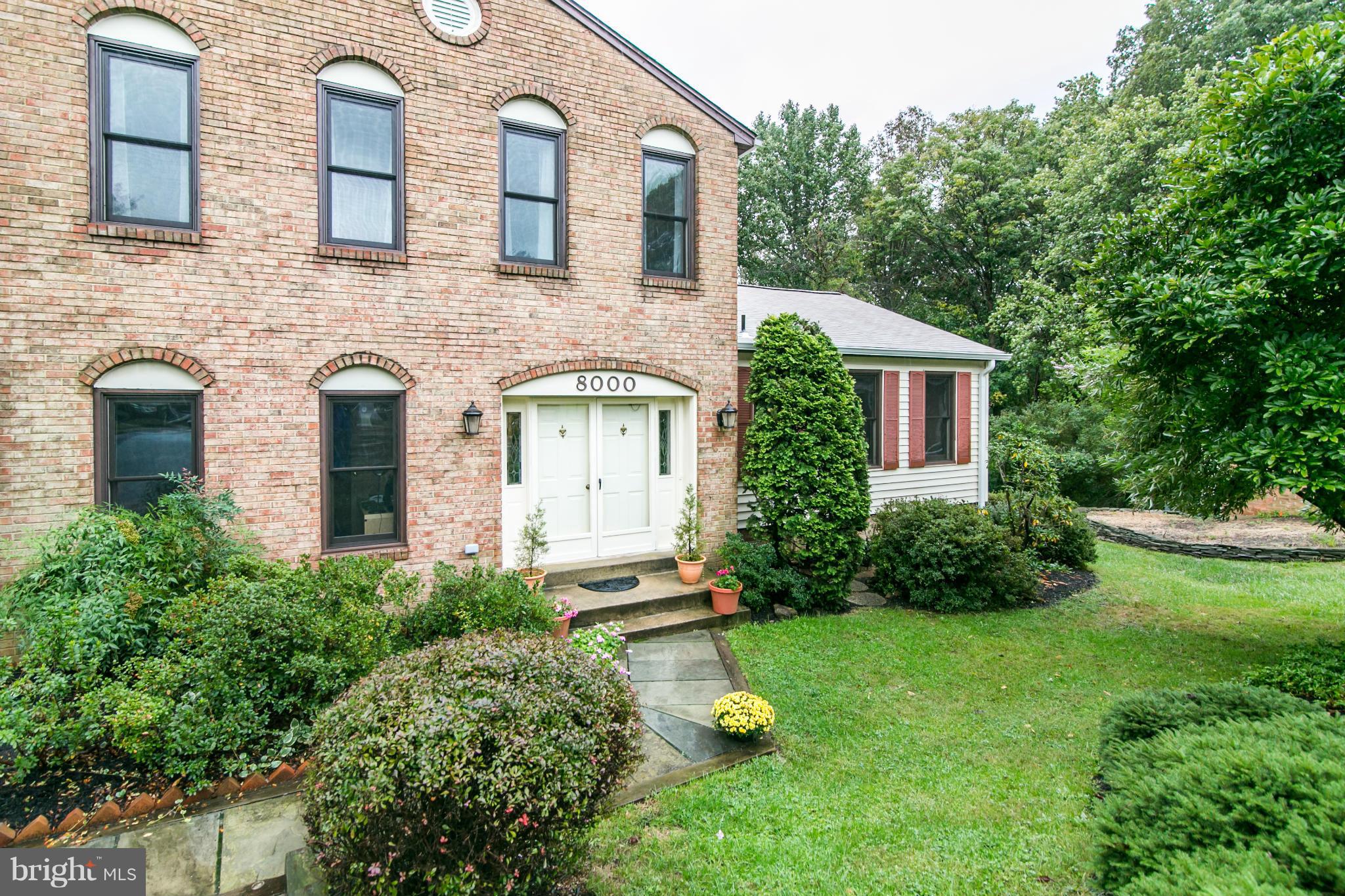 8000 West Point Drive Springfield, VA 22153 - Photo 3 of 30 Brick Front Home