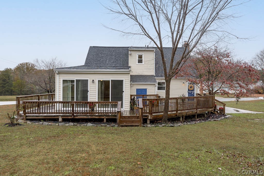 8117 Valencia Road Chesterfield, VA 23832 - Photo 25 of 30 a front view of a house with a yard