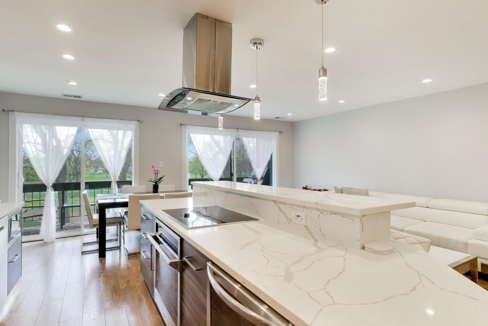 1400 North Elmhurst Road, Unit 319 Mount Prospect, IL 60056 - Photo 12 of 25