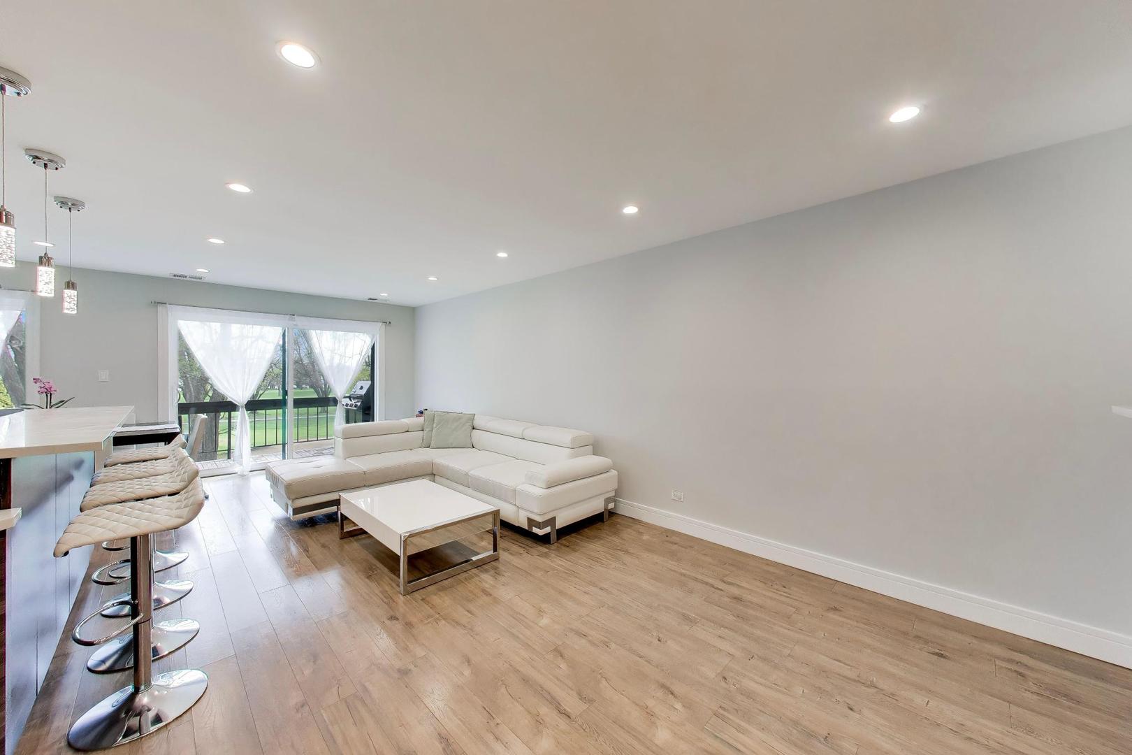 1400 North Elmhurst Road, Unit 319 Mount Prospect, IL 60056 - Photo 6 of 25