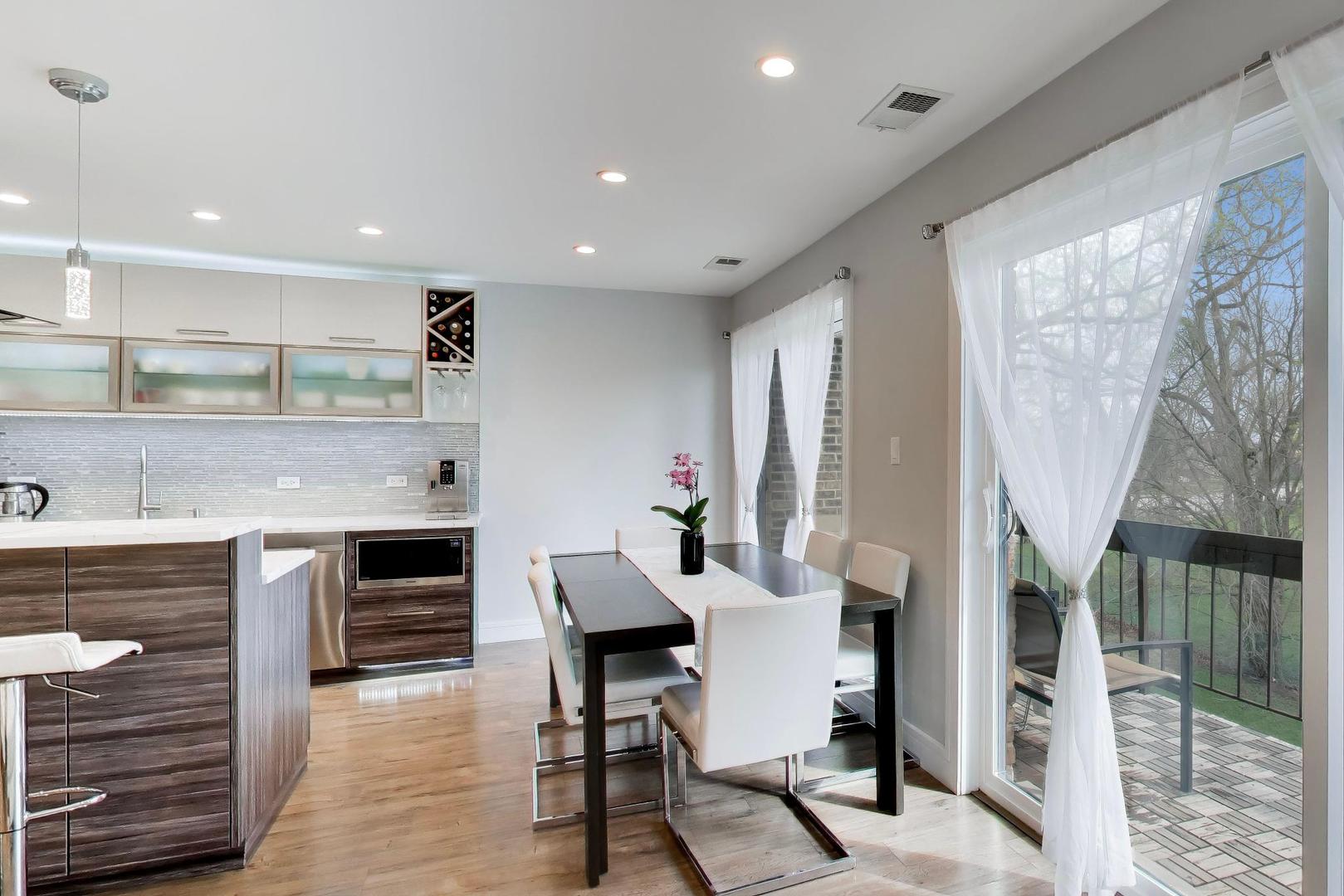 1400 North Elmhurst Road, Unit 319 Mount Prospect, IL 60056 - Photo 8 of 25