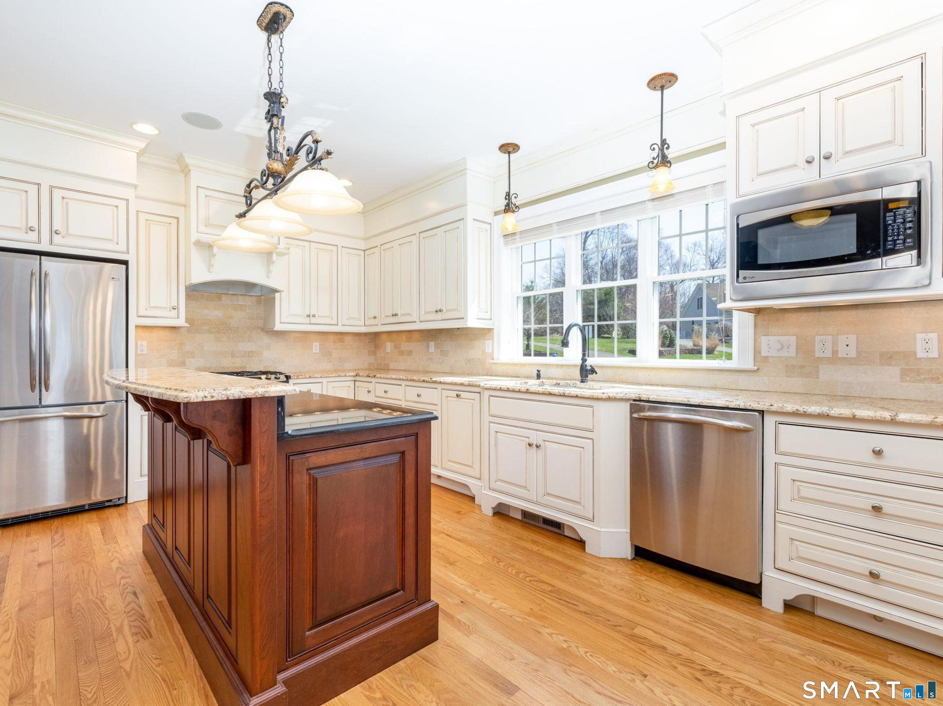 90 Applegate, Unit 95 Southington, CT 06489 - Photo 8 of 33