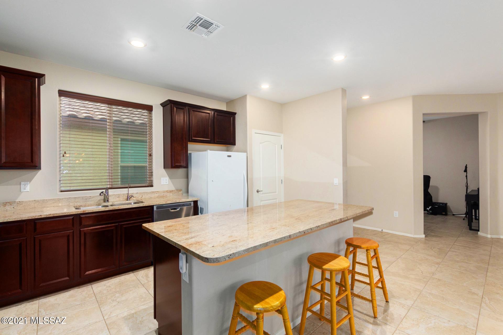 9578 South Trapper Ridge Drive Tucson, AZ 85747 - Photo 11 of 27