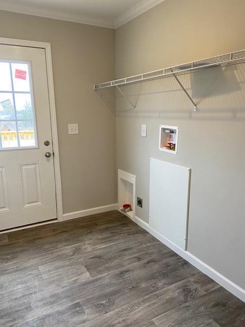 2054 Flint Hill Road Moneta, VA 24121 - Photo 14 of 24 Laundry room