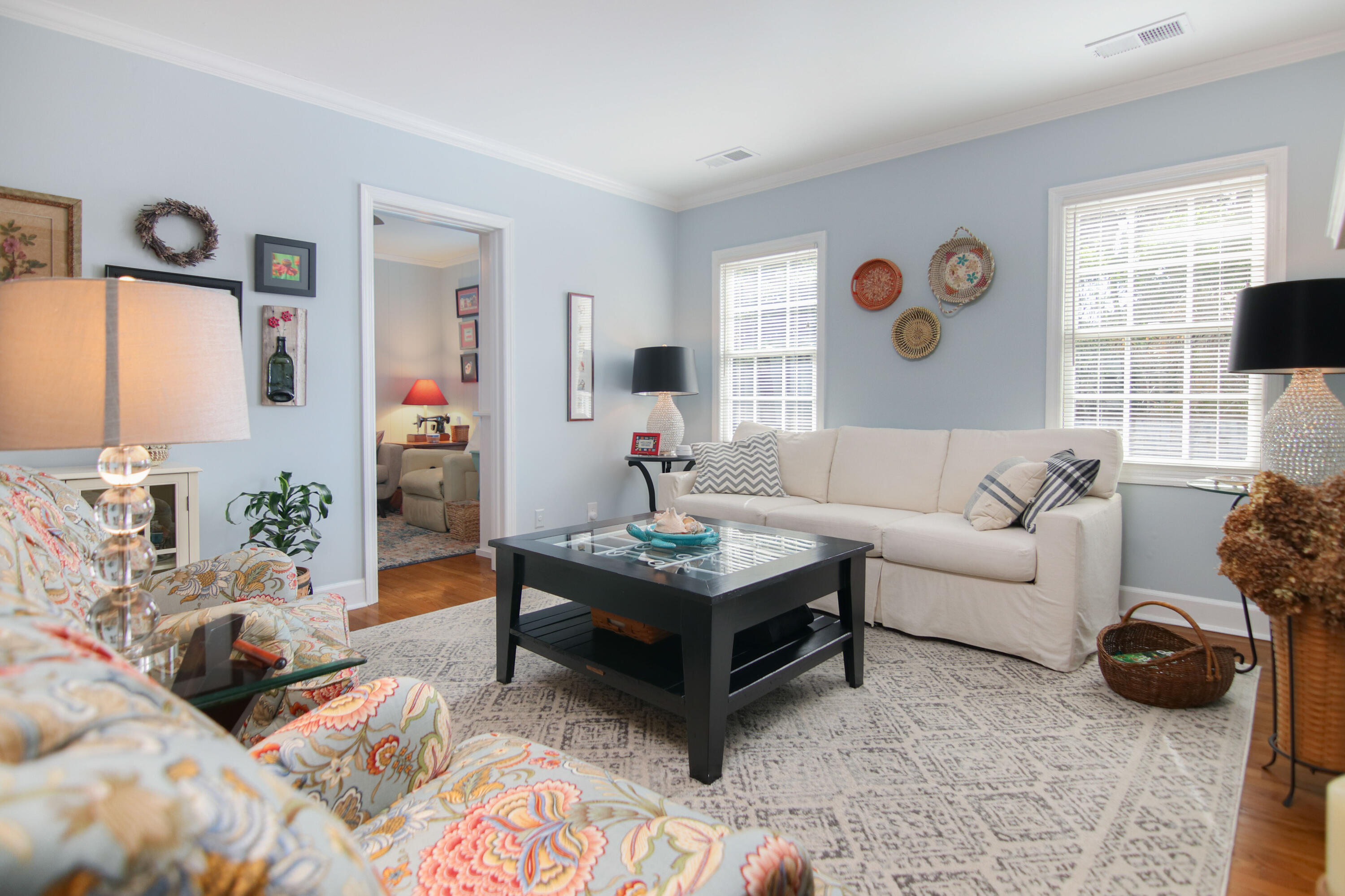2 Colonial Street Charleston, SC 29401 - Photo 11 of 28 Living