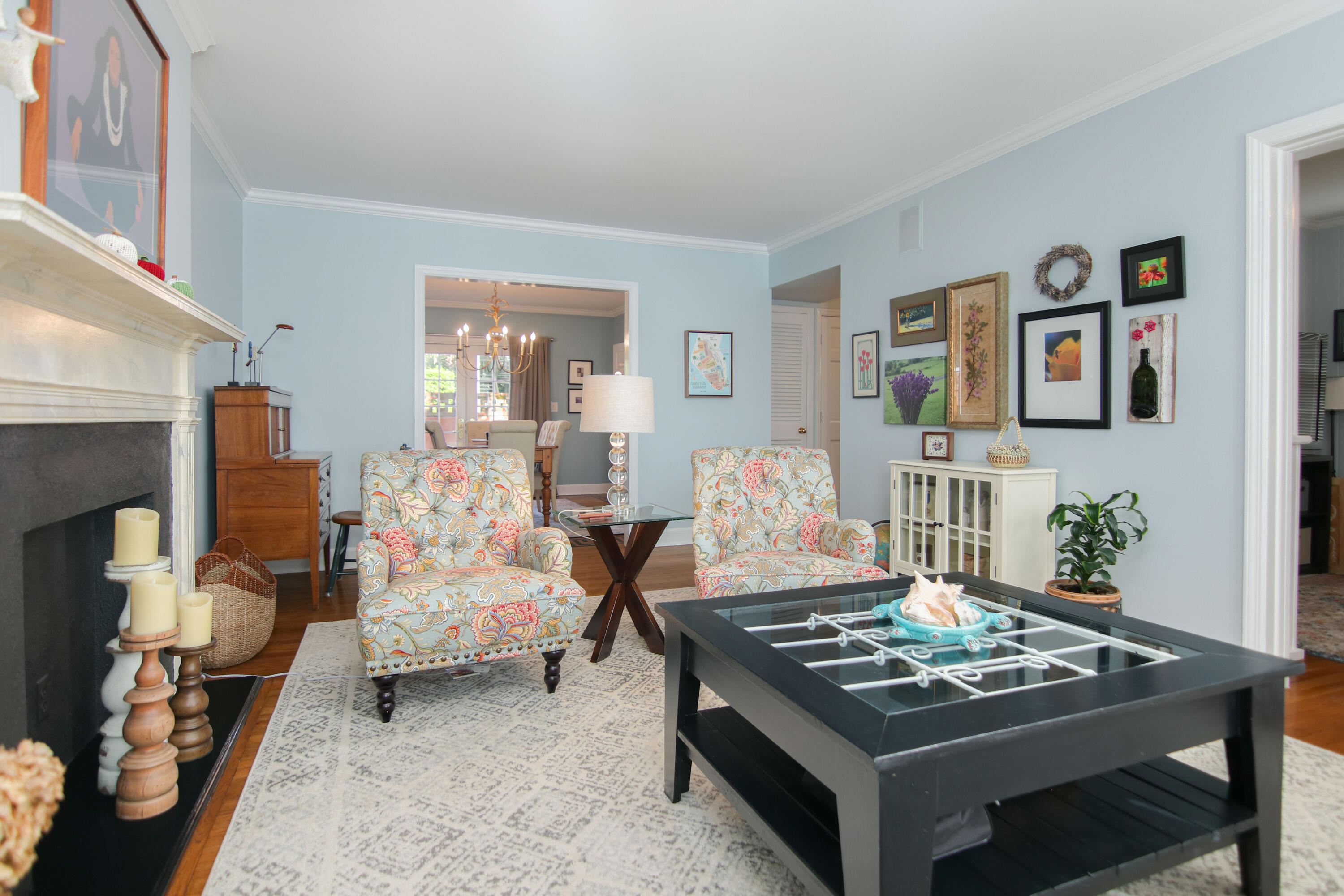 2 Colonial Street Charleston, SC 29401 - Photo 13 of 28 Living