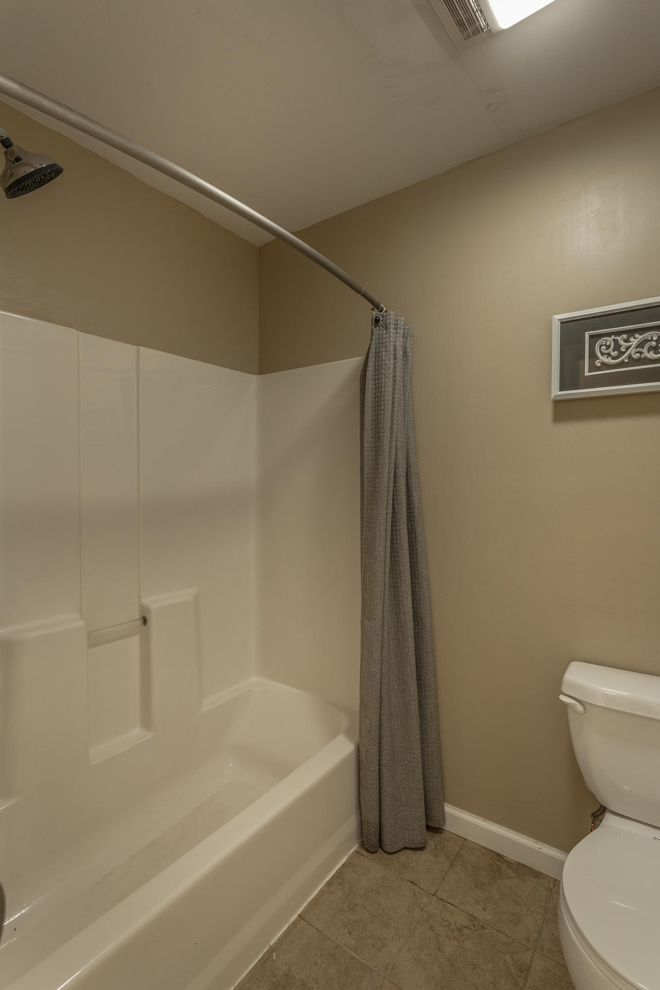 6234 East Brainerd Road Chattanooga, TN 37421 - Photo 16 of 32 Master Bathroom