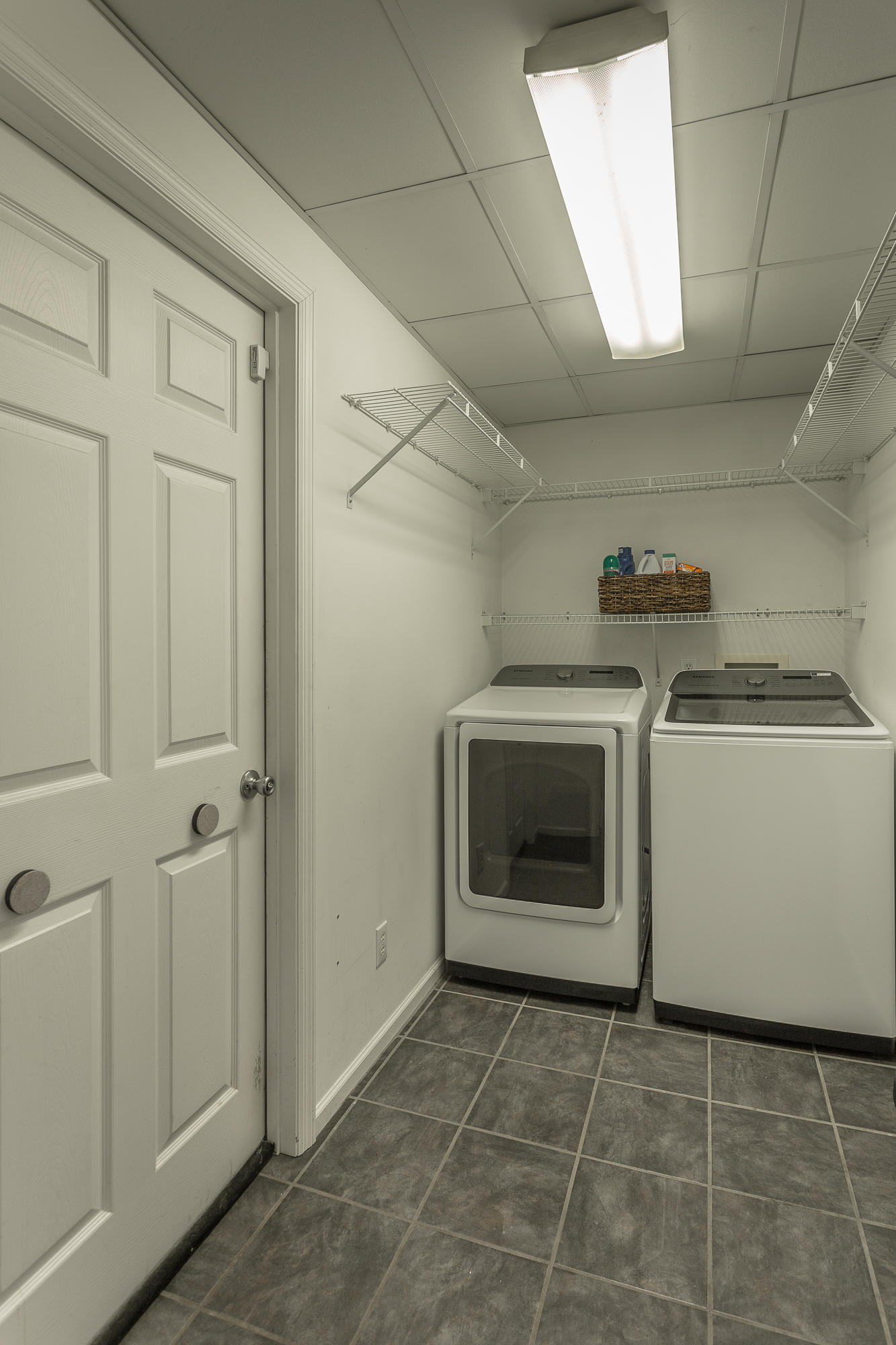 6234 East Brainerd Road Chattanooga, TN 37421 - Photo 22 of 32 Laundry Room