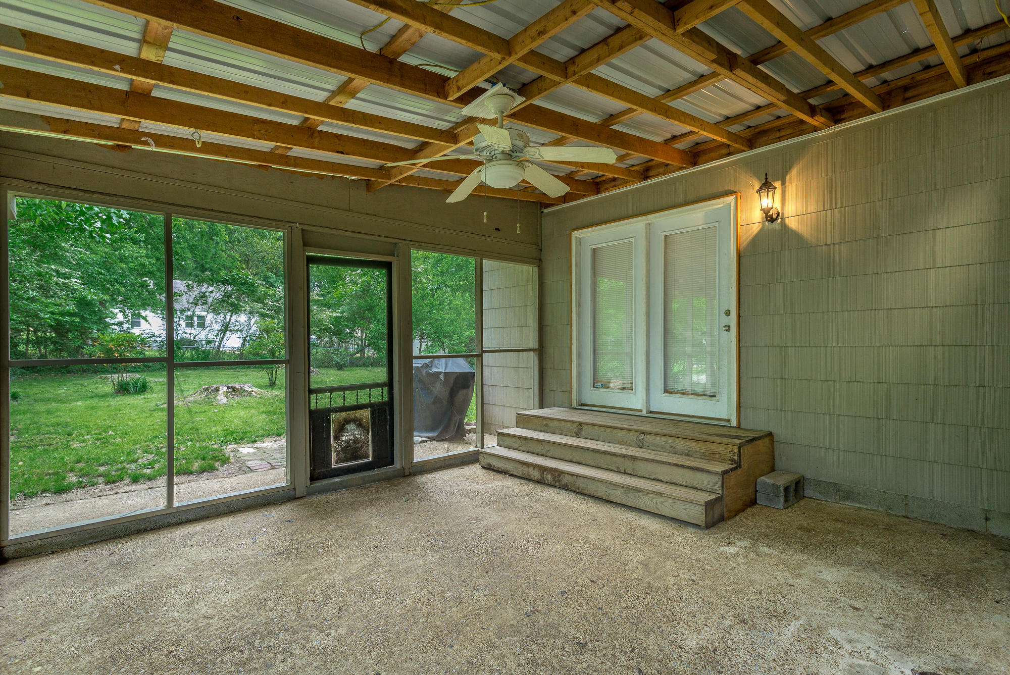 6234 East Brainerd Road Chattanooga, TN 37421 - Photo 24 of 32 Porch