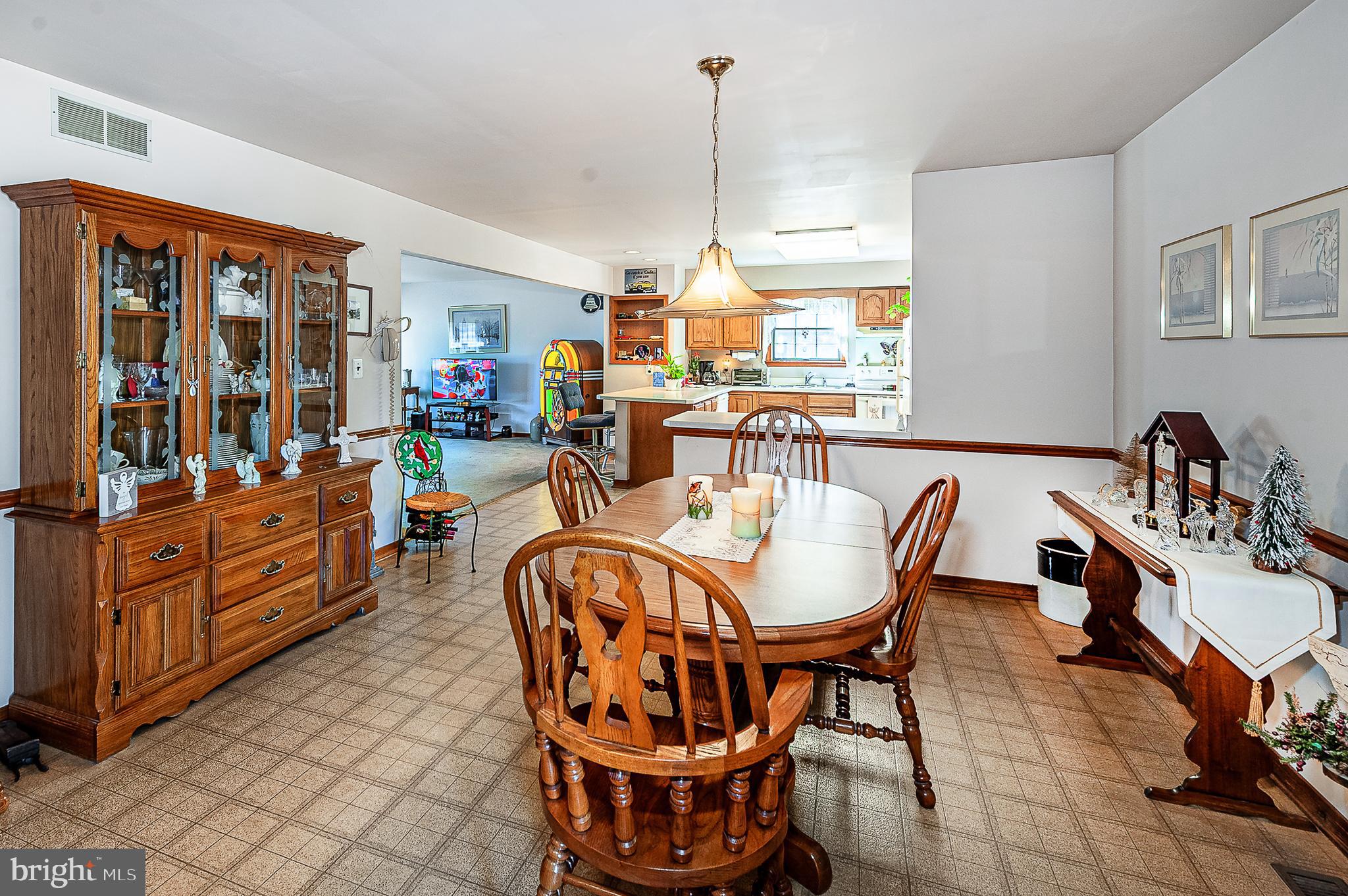 540 Greentree Road Glassboro, NJ 08028 - Photo 3 of 27 Gallery Image 3