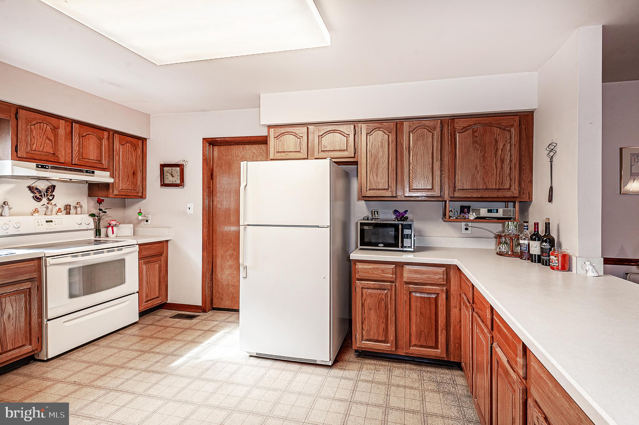 540 Greentree Road Glassboro, NJ 08028 - Photo 5 of 27 Gallery Image 5