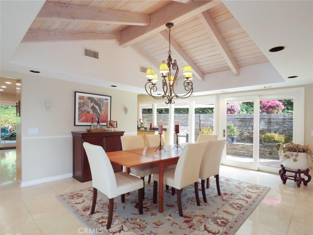 14 Georgeff Road Rolling Hills, CA 90274 - Photo 19 of 71 Casual Dining Area