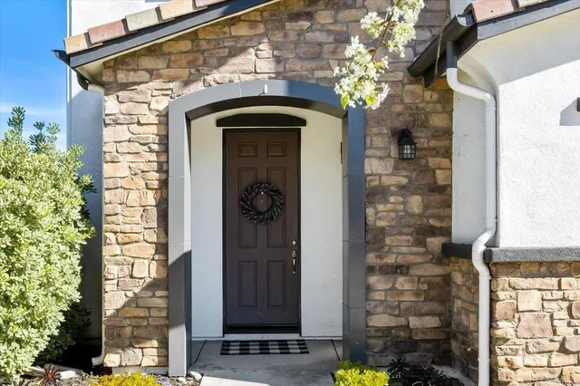 $760,000 | 4163 Lake Cir Drive, Fallbrook, CA 92028