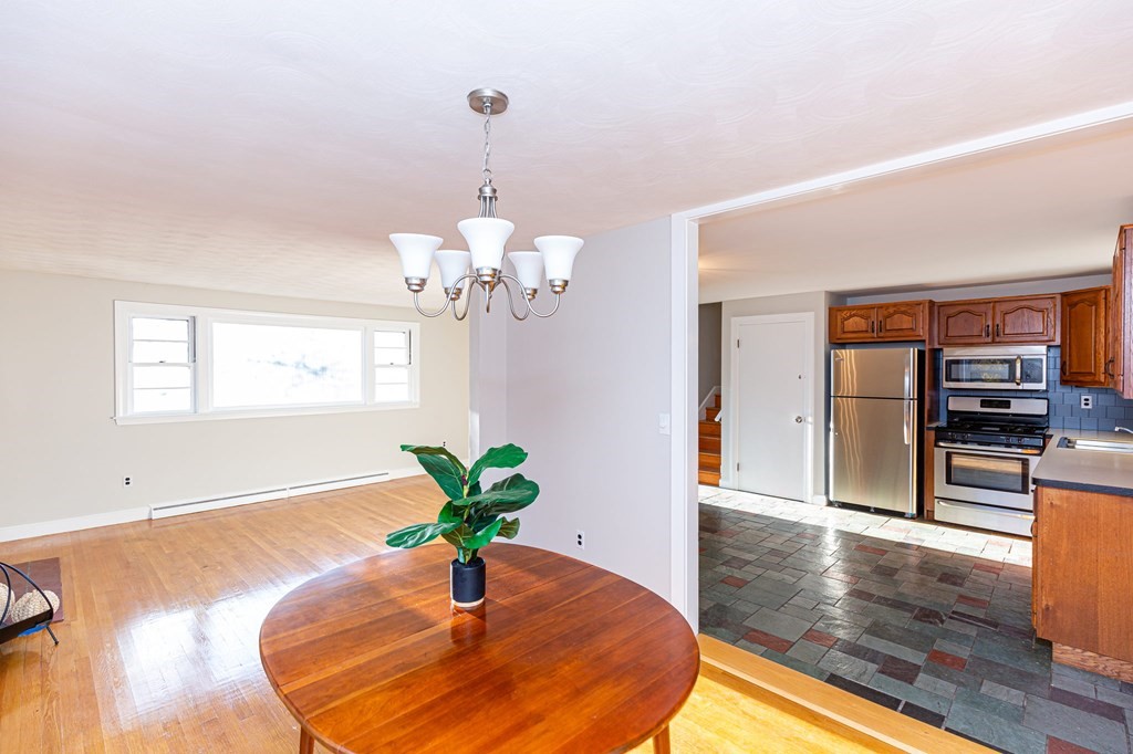 9 Greenleaf Road Norwood, MA 02062 - Photo 8 of 23 Gallery Image 8