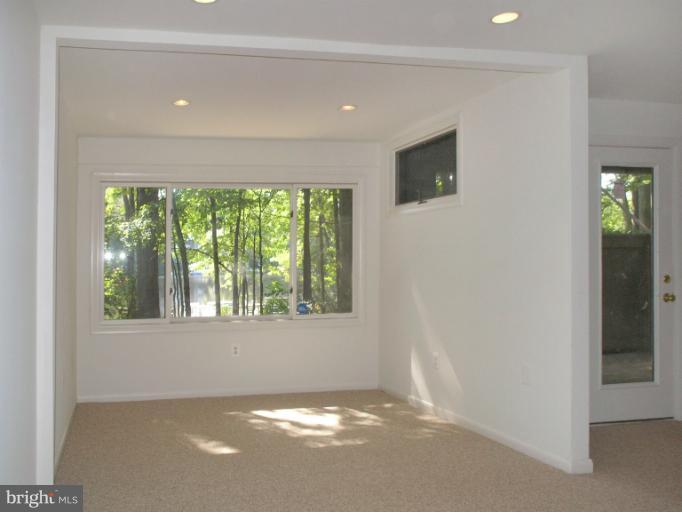 1646 Waters Edge Lane Reston, VA 20190 - Photo 13 of 30 a view of an empty room with a window