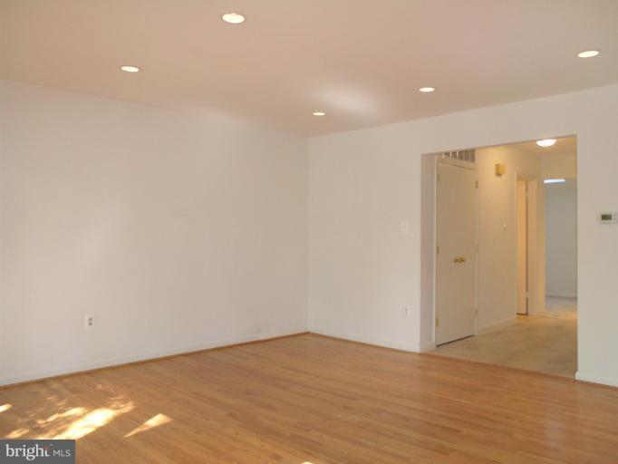 1646 Waters Edge Lane Reston, VA 20190 - Photo 3 of 30 a view of empty room